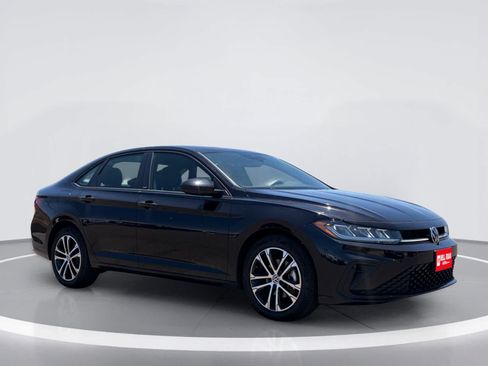 Used 2025 Volkswagen Jetta Sport FWD image 5