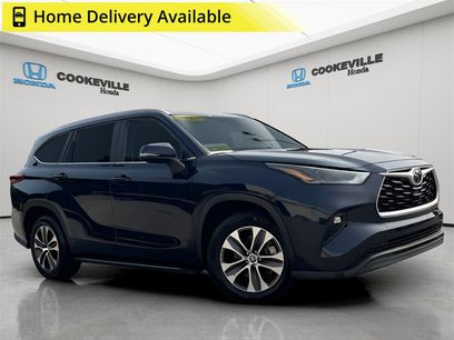 Used 2023 Toyota Highlander XLE