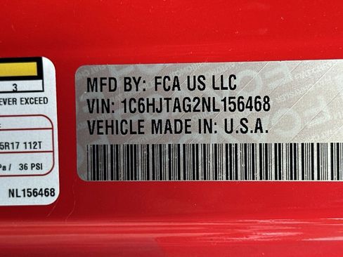 Used 2022 Jeep Gladiator Sport image 33