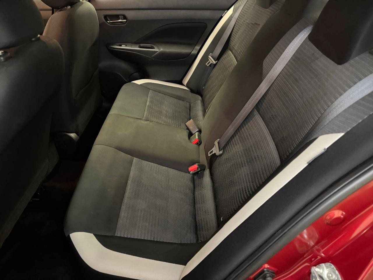 Used 2021 Nissan Versa SV FWD image 6