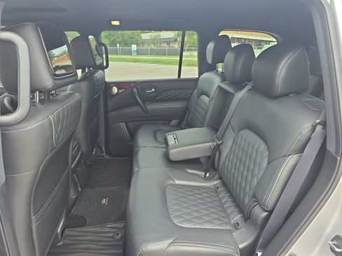 Used 2023 INFINITI QX80 Sensory w/ Cargo Package AWD/4WD image 14