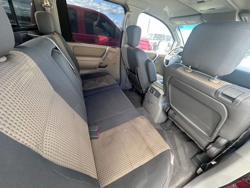 Used 2004 Nissan Titan SE image 5