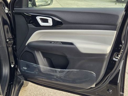 New 2026 Jeep Compass Limited w/ Sun, Sound & Navigation Group image 4