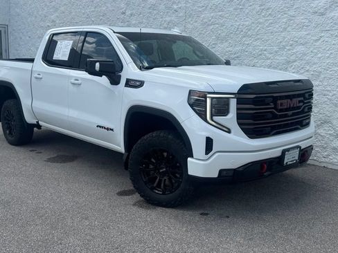 Used 2022 GMC Sierra 1500 AT4X AWD/4WD image 2