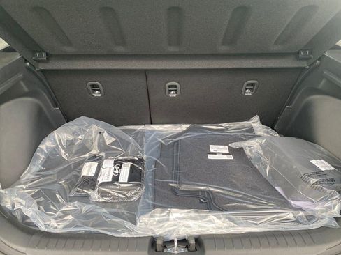 New 2026 Hyundai Venue SEL FWD image 11