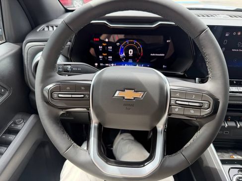 New 2026 Chevrolet Colorado LT w/ LT Convenience Package AWD/4WD image 19