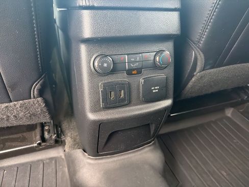 Used 2017 Ford Explorer Limited image 35