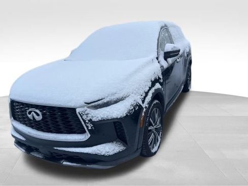 Used 2024 INFINITI QX60 Sensory image 2