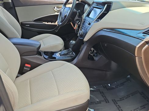Used 2017 Hyundai Santa Fe Sport FWD image 25