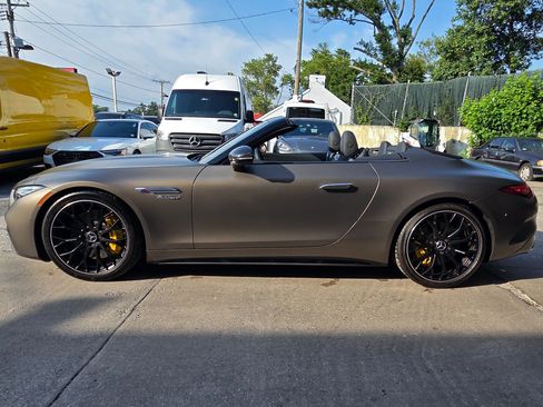 Used 2022 Mercedes-Benz SL 63 AMG 4MATIC image 6