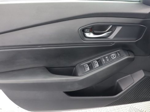 Used 2023 Honda Accord EX image 26