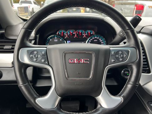 Used 2019 GMC Yukon XL SLT image 26