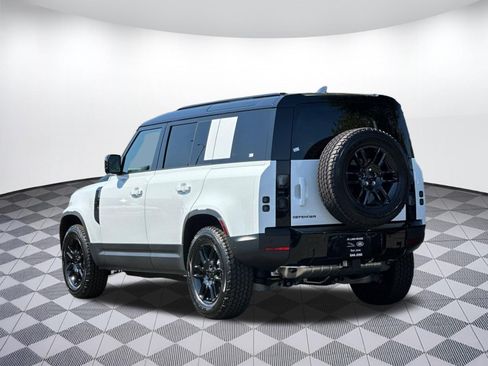 New 2026 Land Rover Defender 110 S AWD/4WD image 3