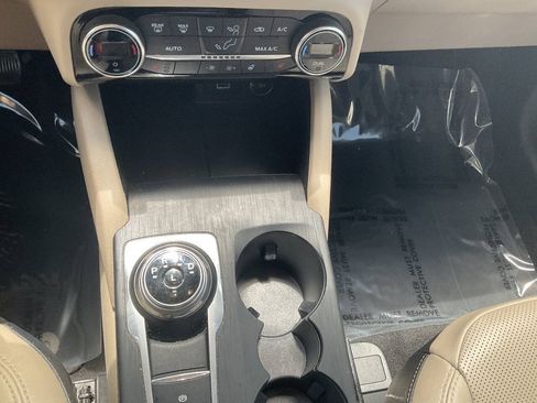 Used 2021 Ford Escape SEL FWD image 19