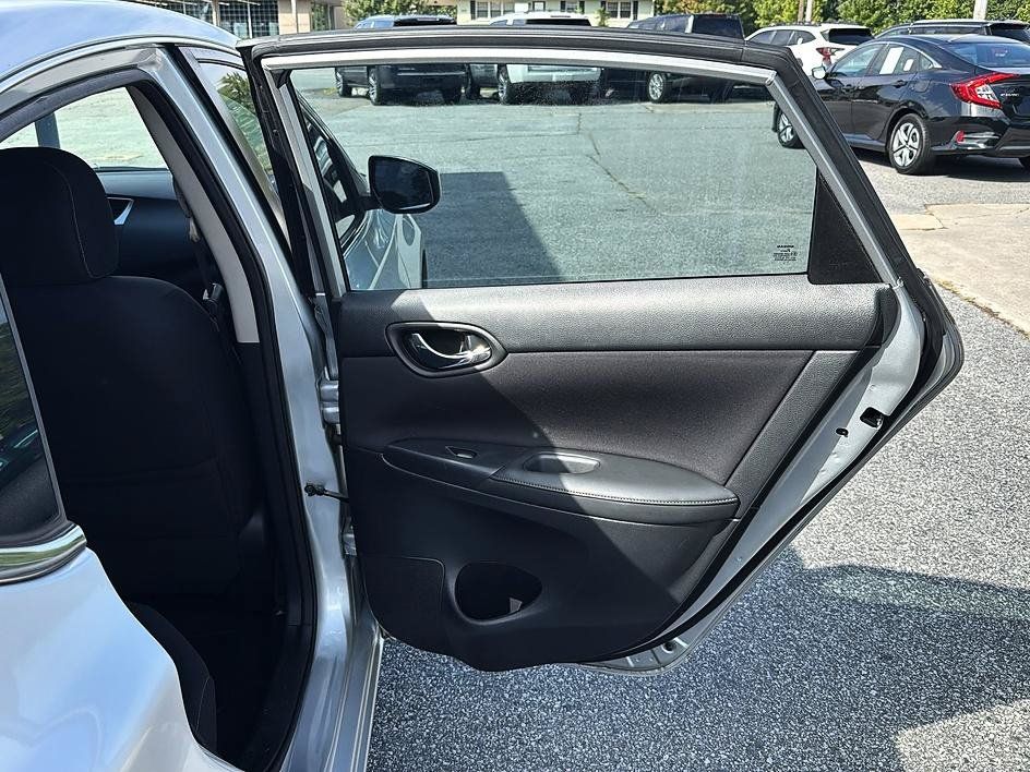 Used 2017 Nissan Sentra S FWD image 33