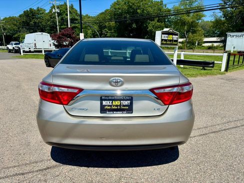 Used 2015 Toyota Camry LE FWD image 7