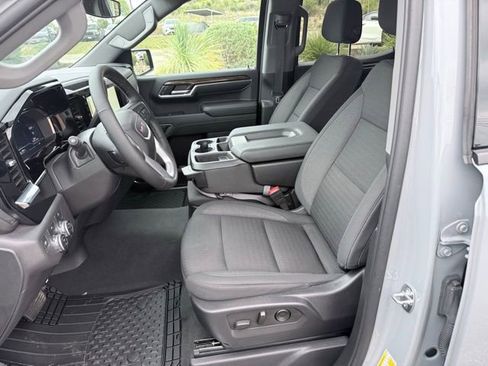 Used 2024 GMC Sierra 1500 Elevation image 16