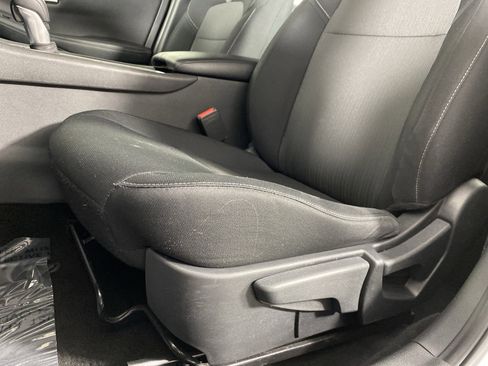 Used 2024 Nissan Sentra SV image 17