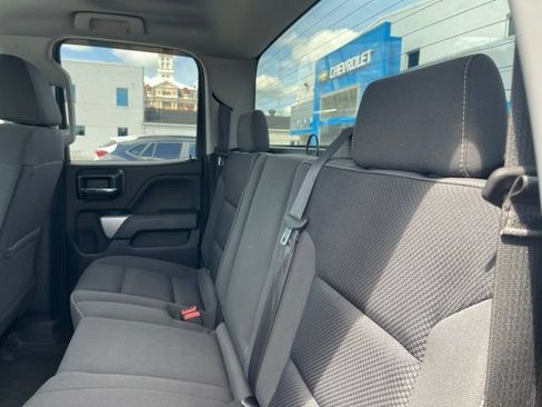 Used 2018 Chevrolet Silverado 1500 LT w/ Midnight Edition AWD/4WD image 19