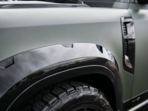 Used 2023 Land Rover Defender 110 X AWD/4WD image 10