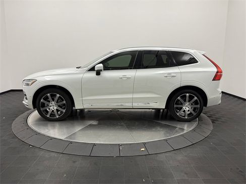Used 2020 Volvo XC60 T5 Inscription w/ Protection Package image 4