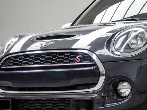 Used 2019 MINI Cooper S FWD image 2