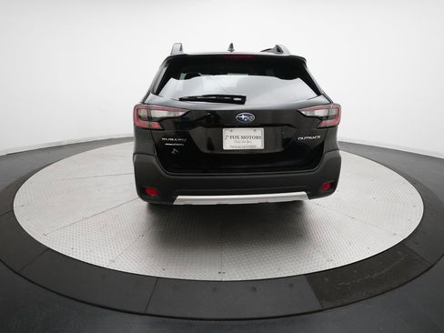 Used 2025 Subaru Outback Limited image 27