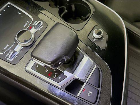 Used 2018 Audi Q7 3.0T Prestige w/ Prestige Package image 20