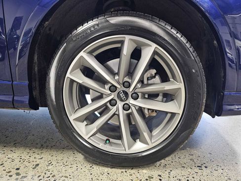 Certified 2025 Audi Q3 2.0T Premium w/ Convenience Package image 9