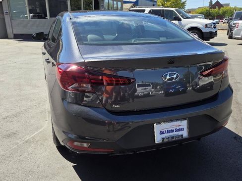Used 2020 Hyundai Elantra SE FWD image 10