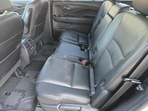 Certified 2019 Honda Passport Touring image 15