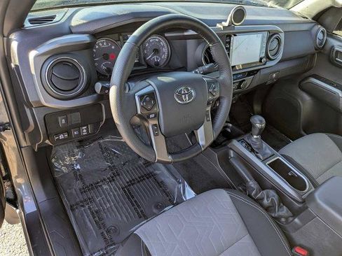 Used 2023 Toyota Tacoma TRD Sport image 2