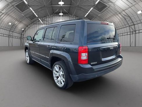 Used 2014 Jeep Patriot Sport w/ Power Value Group FWD image 3