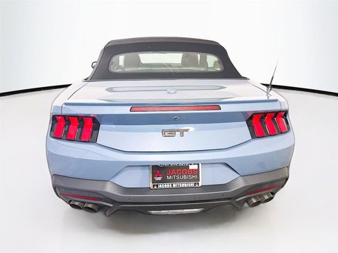 Used 2025 Ford Mustang GT Premium image 21