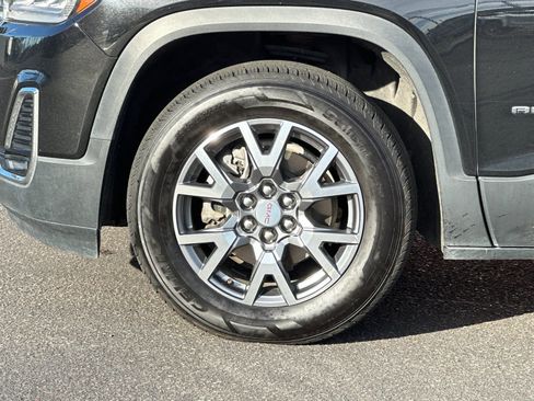 Used 2023 GMC Acadia SLT image 23