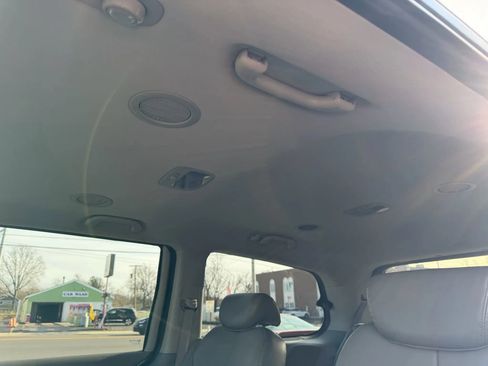 Used 2009 Kia Sedona EX w/ Luxury Pkg image 40