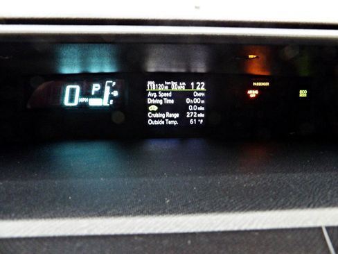 Used 2014 Toyota Prius C Two image 15