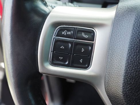 Used 2019 RAM 1500 Laramie w/ Convenience Group AWD/4WD image 27