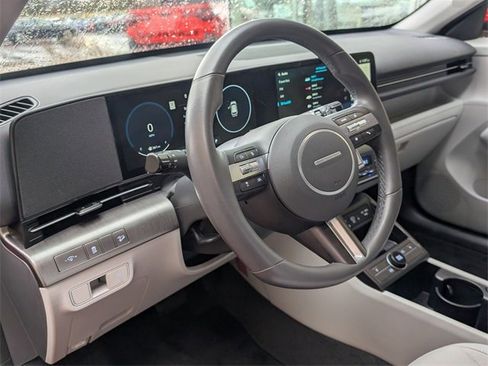 Certified 2024 Hyundai Kona SEL w/ Convenience Package image 12