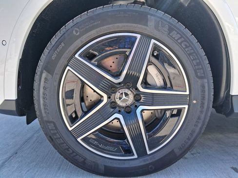 New 2026 Mercedes-Benz GLC 300 4MATIC image 11