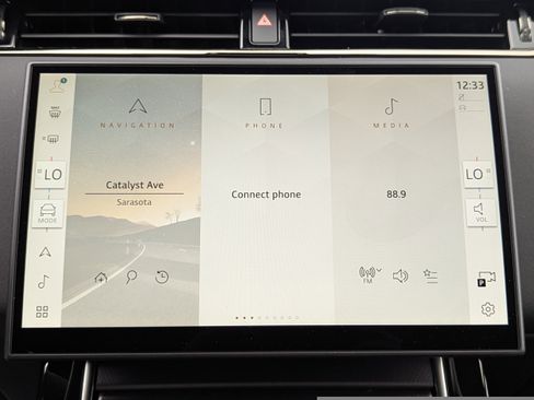 New 2026 Land Rover Range Rover Evoque Dynamic SE image 25