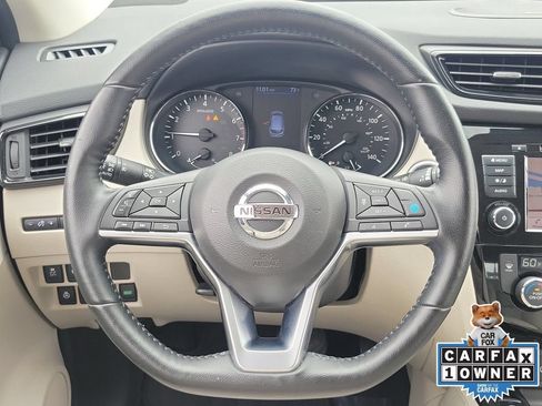 Used 2019 Nissan Rogue Sport SL FWD image 23