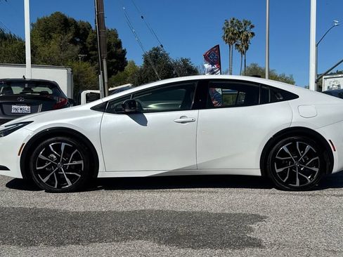 Used 2024 Toyota Prius Prime image 6