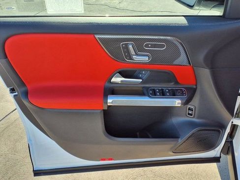 New 2026 Mercedes-Benz GLB 250 image 10