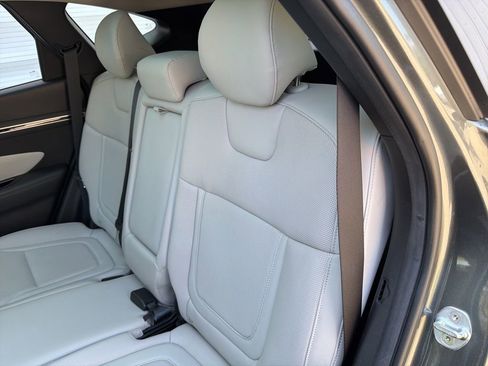 Used 2022 Hyundai Tucson Limited w/ Cargo Package image 13