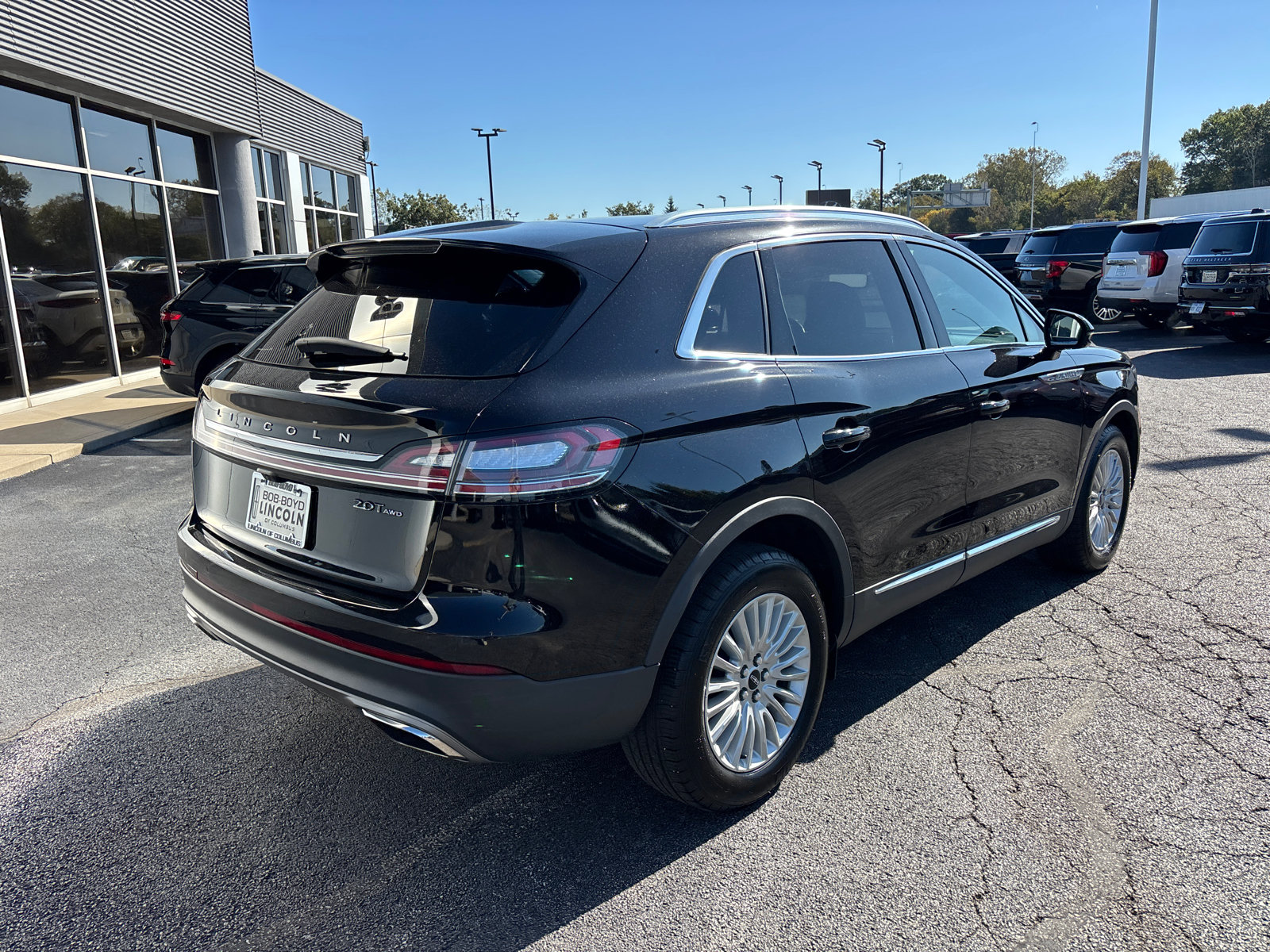 Used 2019 Lincoln Nautilus Premier AWD/4WD image 7