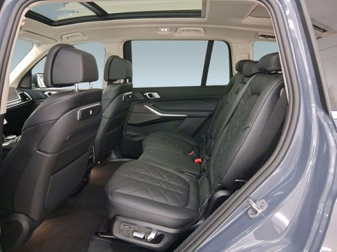 New 2026 BMW X7 xDrive40i w/ Premium Package image 13