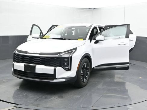 Used 2026 Kia Sportage LX FWD image 48