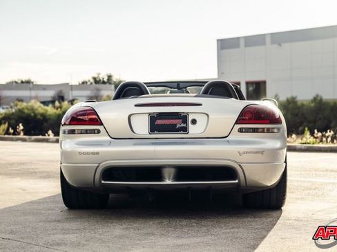 Used 2003 Dodge Viper SRT-10 image 15