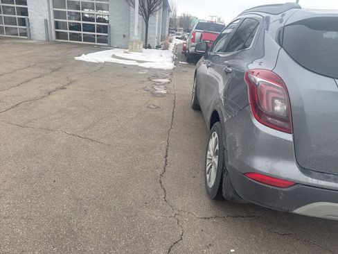 Used 2019 Buick Encore Preferred w/ Safety Package image 9